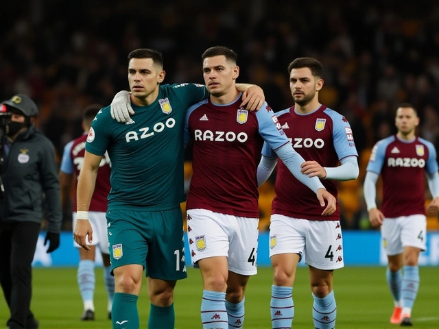 Aston Villa pospone tres partidos por brote de COVID‑19